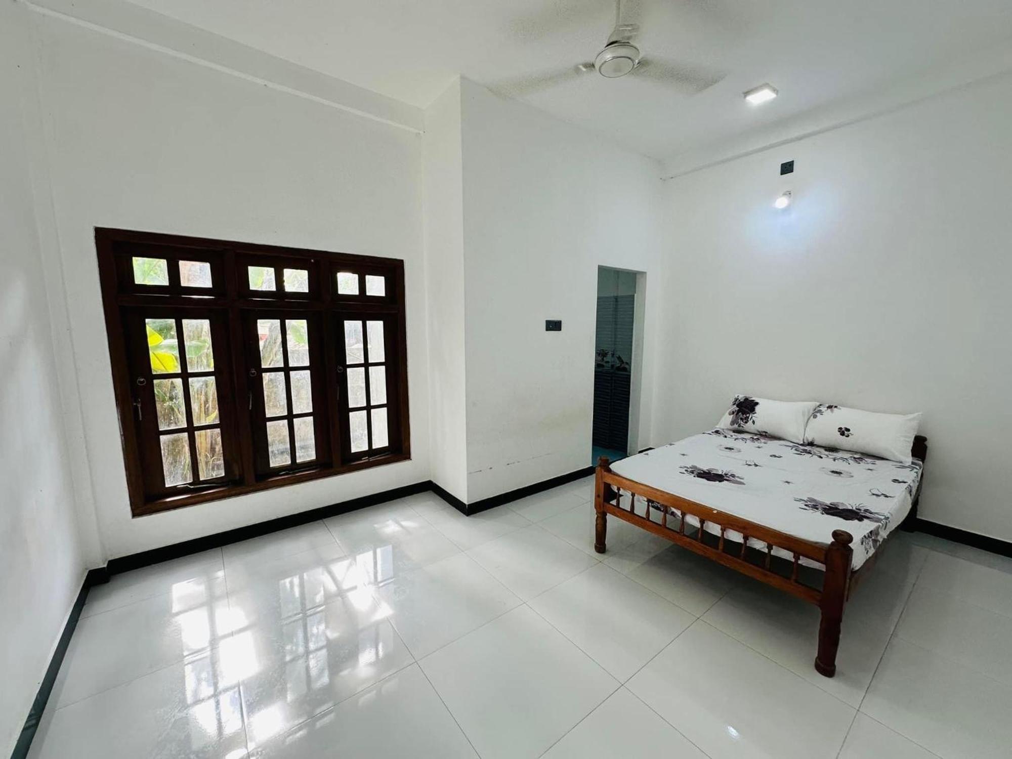 Lalitha Holiday Inn Jaffna Ngoại thất bức ảnh